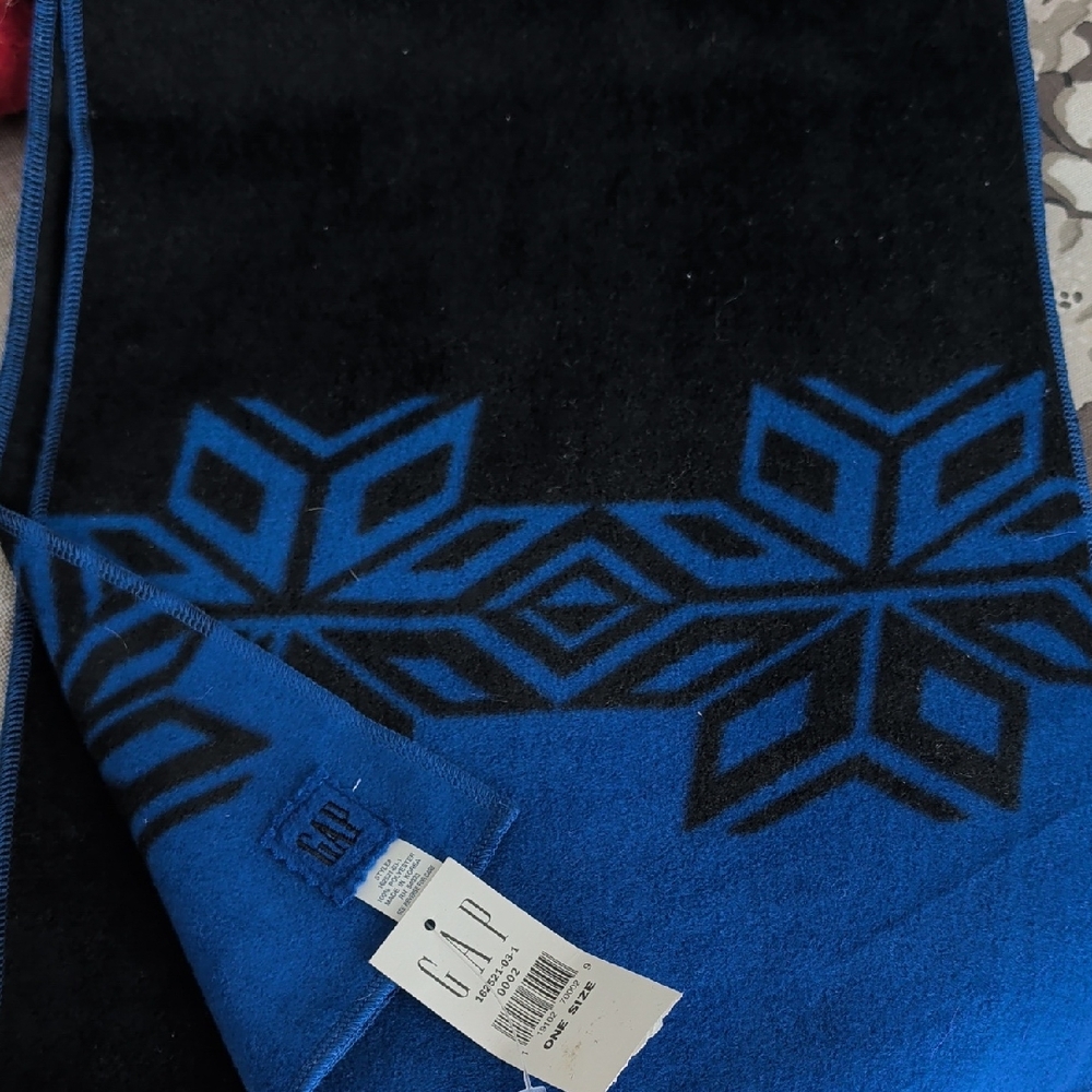 Net Gap Fleece Scarf